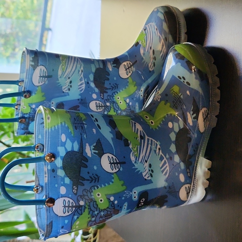 Light-up rubber boots
